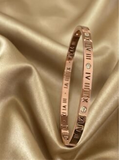 316L grade anti tarnished rose gold cuff bangle.