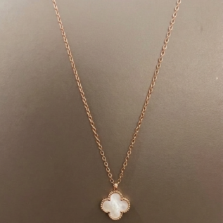 Alhambra pendant This is a Van Cleef  316L grade anti-tarnished