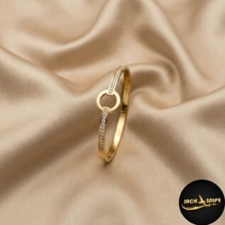 crystal-studded-circle-accent-along the band bangle